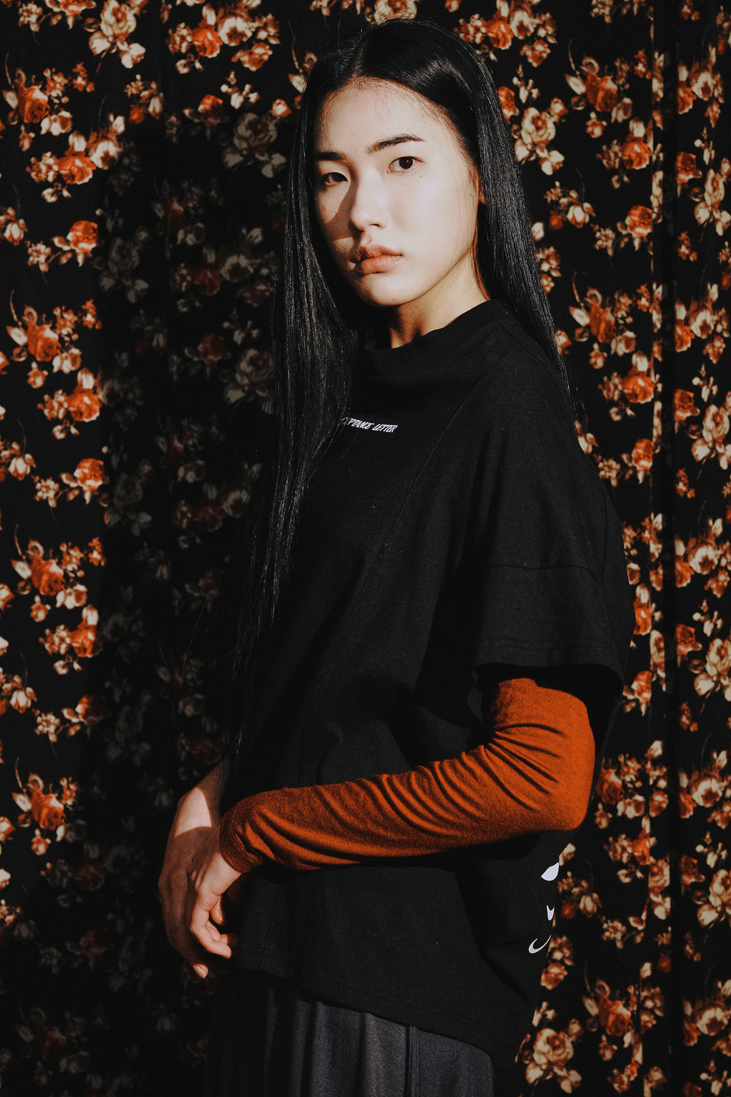 Eclipse Curve T-Shirt - Cream, Black